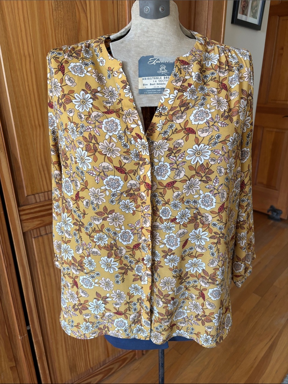 NYDJ blouse with 3/4 length sleeves